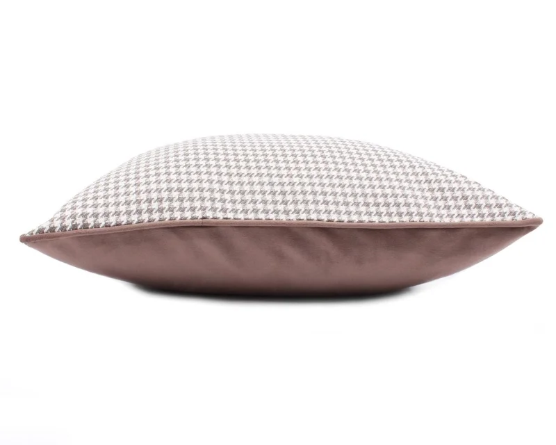 19b Check milk chocolate.JPG